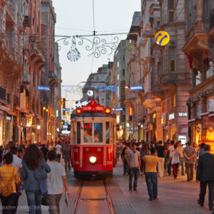 Прогуляемся по культурным улочкам центра Стамбула
